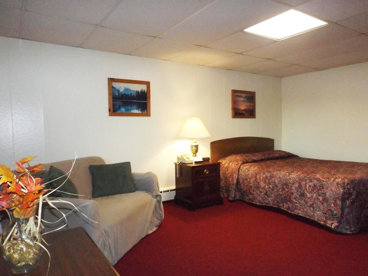 Lancaster Motor Inn エクステリア 写真